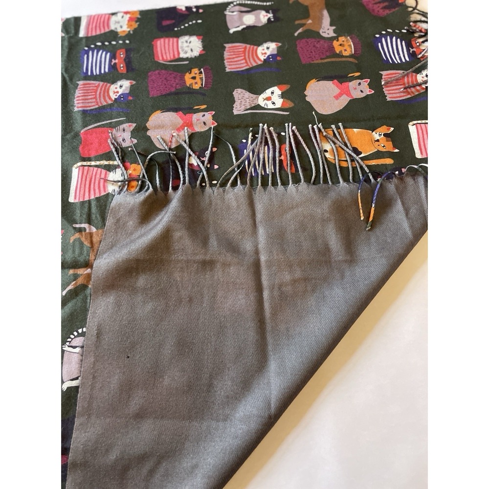 Women's Super Soft Cat Print 100% Viscose Scarf. 72" X 27.5" - Picture 7 of 10
